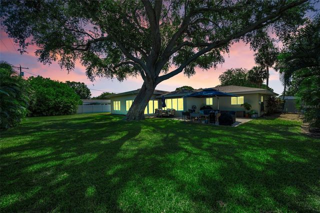 1732 GOLF VIEW DRIVE, Belleair, FL 33756