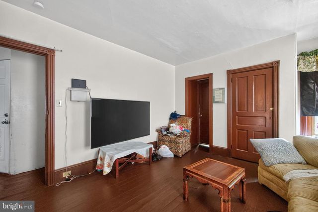 153 WASHINGTON AVE, Phoenixville, PA 19460