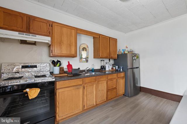 153 WASHINGTON AVE, Phoenixville, PA 19460
