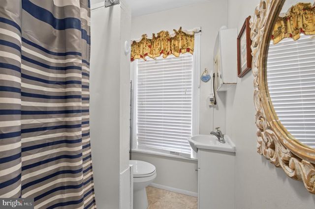 153 WASHINGTON AVE, Phoenixville, PA 19460