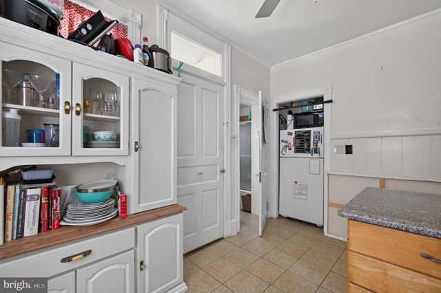 153 WASHINGTON AVE, Phoenixville, PA 19460