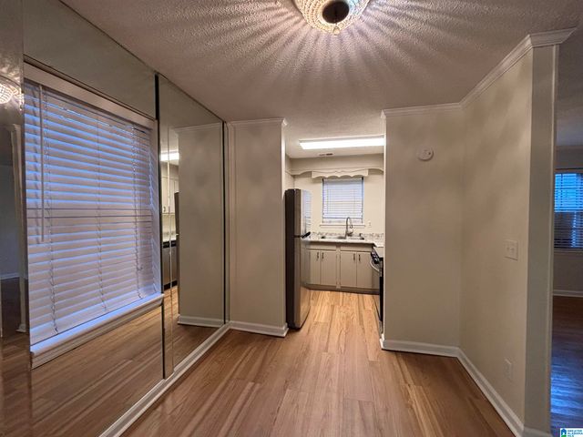 2053 MONTREAT CIRCLE, Vestavia Hills, AL 35226