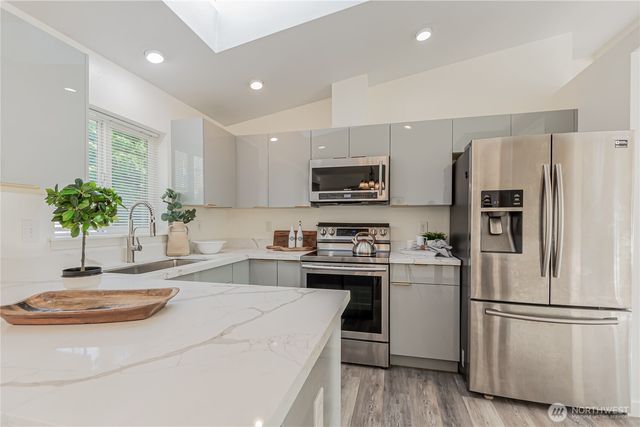 17329 73rd Ave Ne, Arlington, WA 98223
