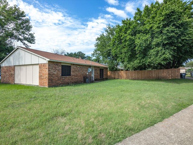 10217 Ironwood Lane, Dallas, TX 75249