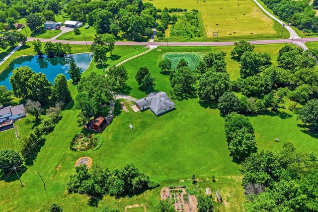 2900 N LOCUST GROVE CHURCH RD, Columbia, MO 65202