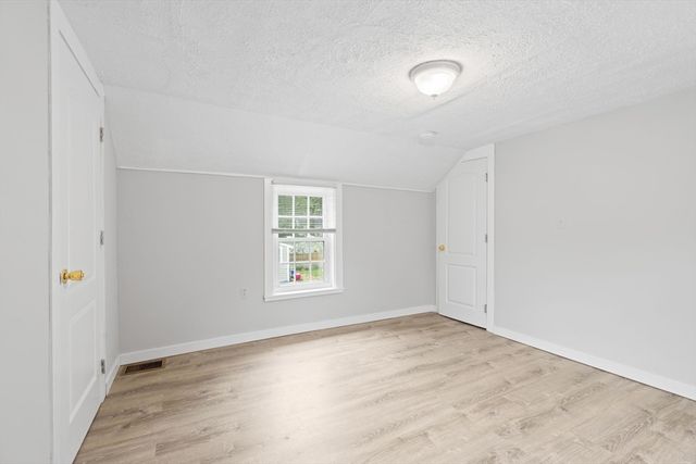 95-B N Main St B, Andover, MA 01810