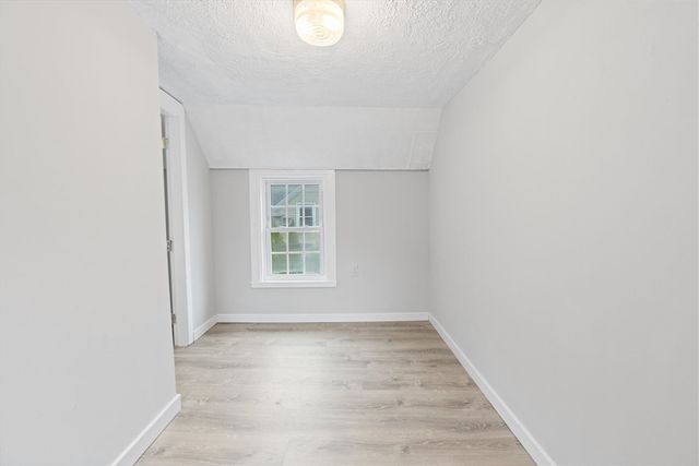 95-B N Main St B, Andover, MA 01810