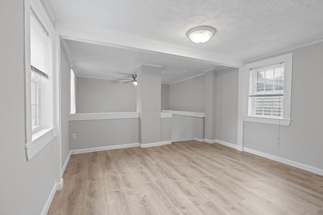 95-B N Main St B, Andover, MA 01810