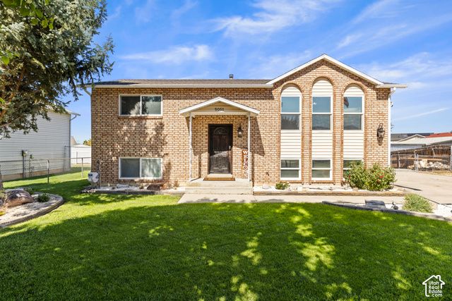 5051 MIDLAND DR, Roy, UT 84067