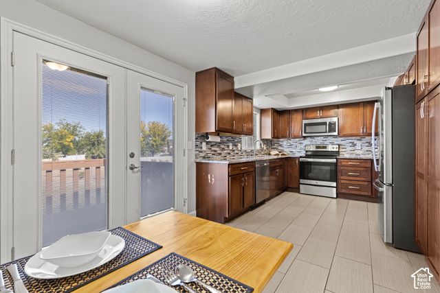 5051 MIDLAND DR, Roy, UT 84067
