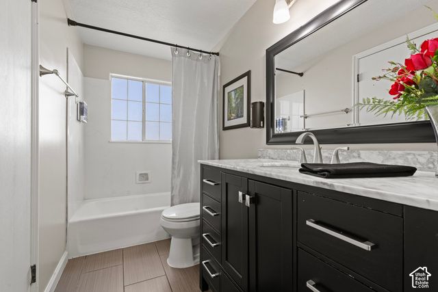 5051 MIDLAND DR, Roy, UT 84067