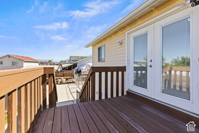 5051 MIDLAND DR, Roy, UT 84067