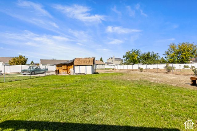 5051 MIDLAND DR, Roy, UT 84067