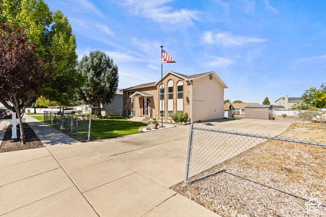 5051 MIDLAND DR, Roy, UT 84067