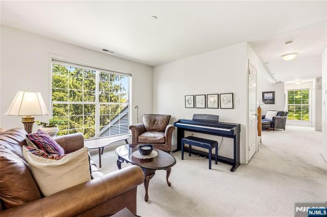 6 Markham Circle 6, Englewood, NJ 07631