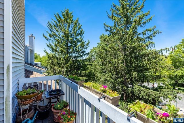 6 Markham Circle 6, Englewood, NJ 07631