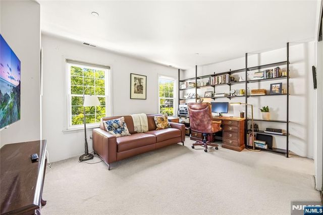 6 Markham Circle 6, Englewood, NJ 07631