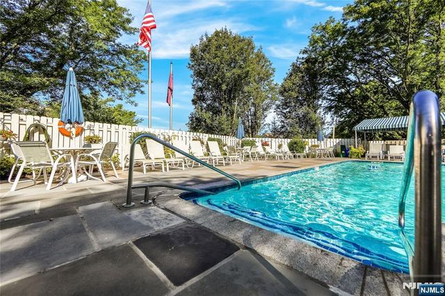 6 Markham Circle 6, Englewood, NJ 07631
