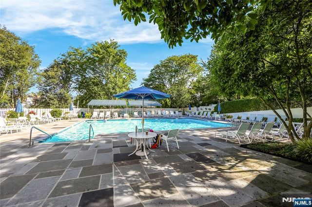 6 Markham Circle 6, Englewood, NJ 07631