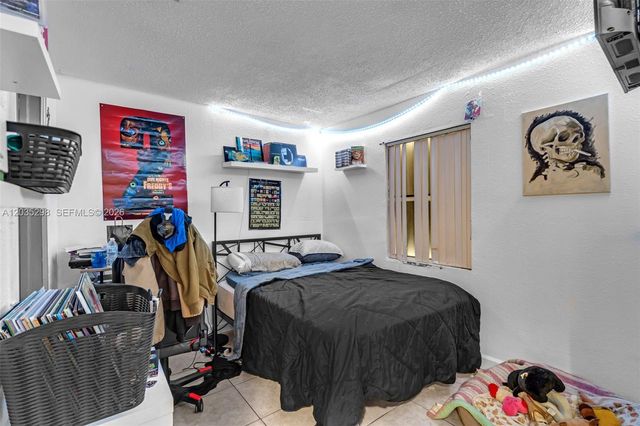4522 NW 194th St, Miami Gardens, FL 33055