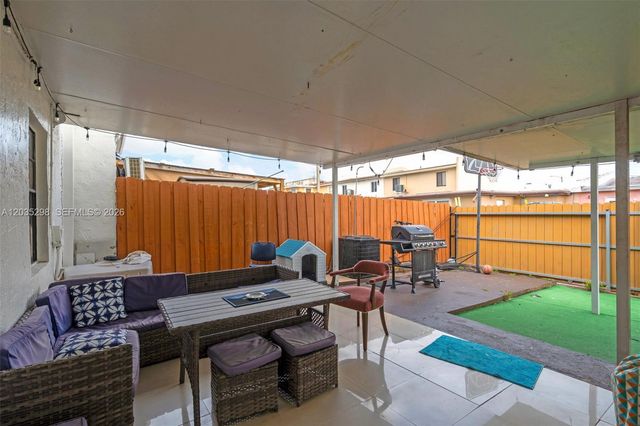 4522 NW 194th St, Miami Gardens, FL 33055
