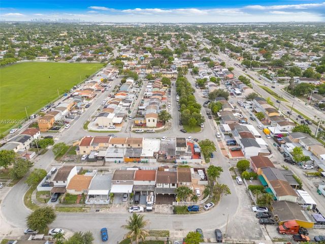 4522 NW 194th St, Miami Gardens, FL 33055