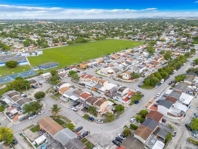 4522 NW 194th St, Miami Gardens, FL 33055