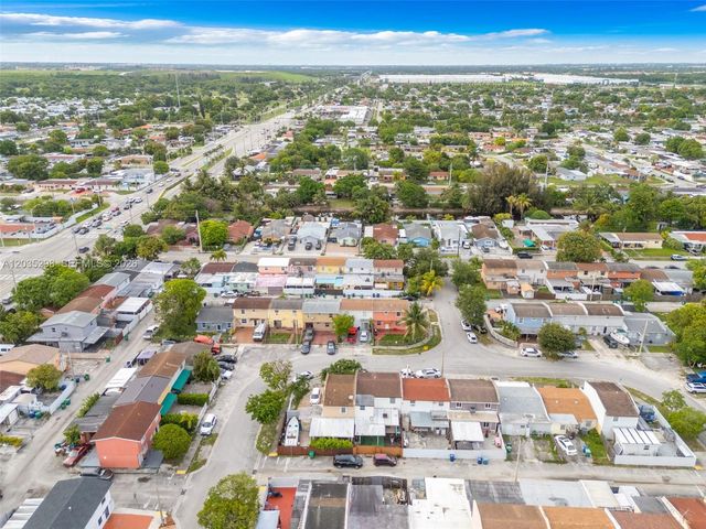 4522 NW 194th St, Miami Gardens, FL 33055
