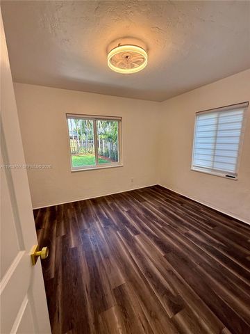 1215 SW 15th St, Miami, FL 33145