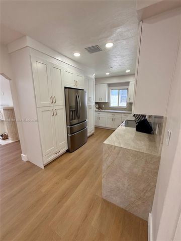 1215 SW 15th St, Miami, FL 33145