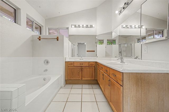 825 Cypress Pines Way, Henderson, NV 89002