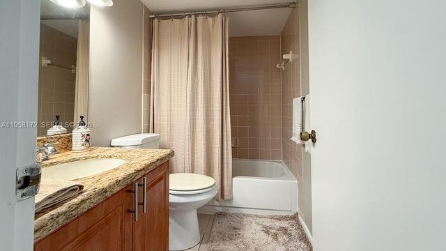 632 Trace Cir 202, Deerfield Beach, FL 33441