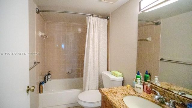 632 Trace Cir 202, Deerfield Beach, FL 33441