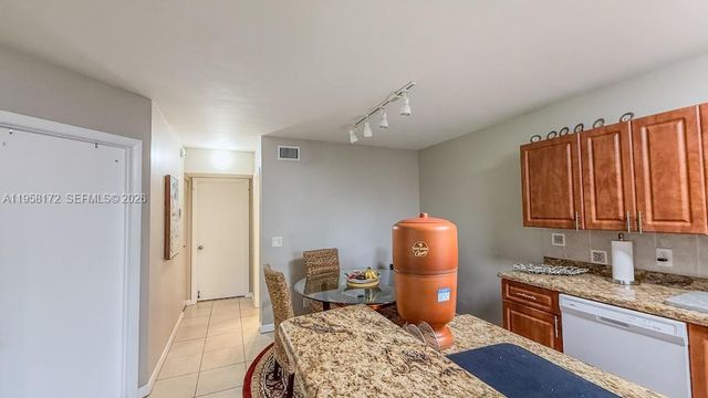 632 Trace Cir 202, Deerfield Beach, FL 33441