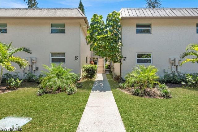 1549 SANDPIPER ST 87, Naples, FL 34102