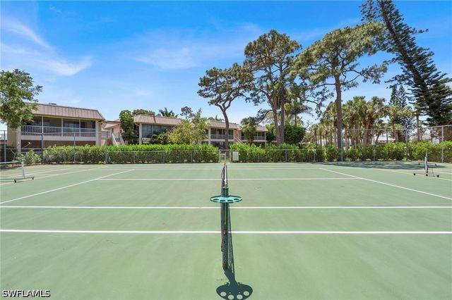 1549 SANDPIPER ST 87, Naples, FL 34102