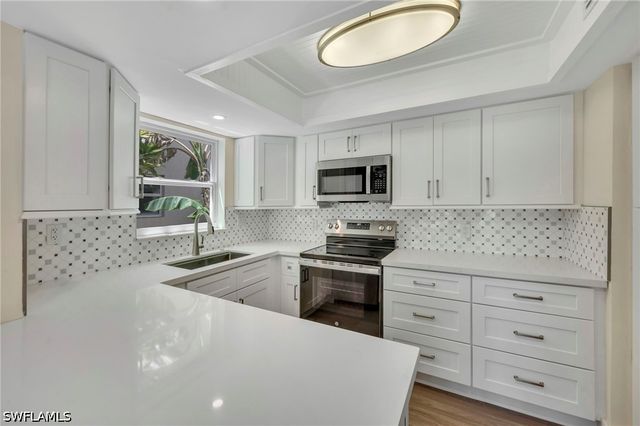 1549 SANDPIPER ST 87, Naples, FL 34102