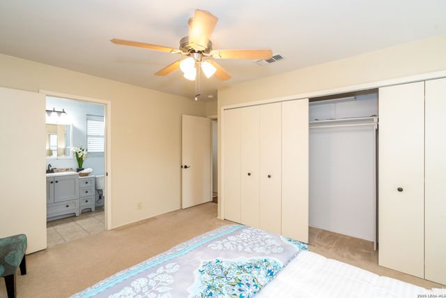 838 Boulder Drive, Universal City, TX 78148