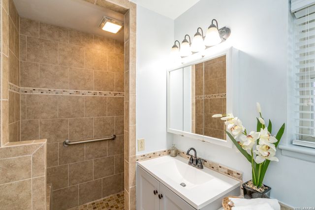 838 Boulder Drive, Universal City, TX 78148