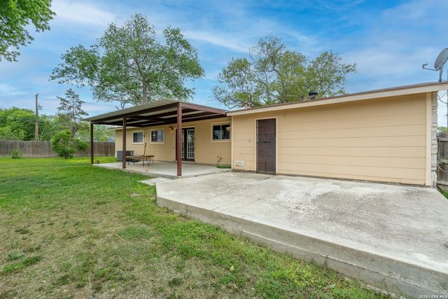 838 Boulder Drive, Universal City, TX 78148