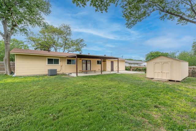 838 Boulder Drive, Universal City, TX 78148