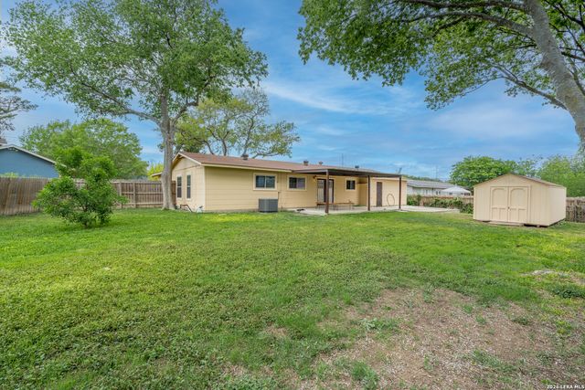 838 Boulder Drive, Universal City, TX 78148
