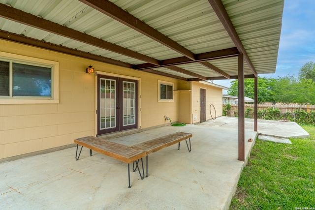 838 Boulder Drive, Universal City, TX 78148