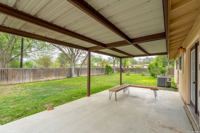838 Boulder Drive, Universal City, TX 78148