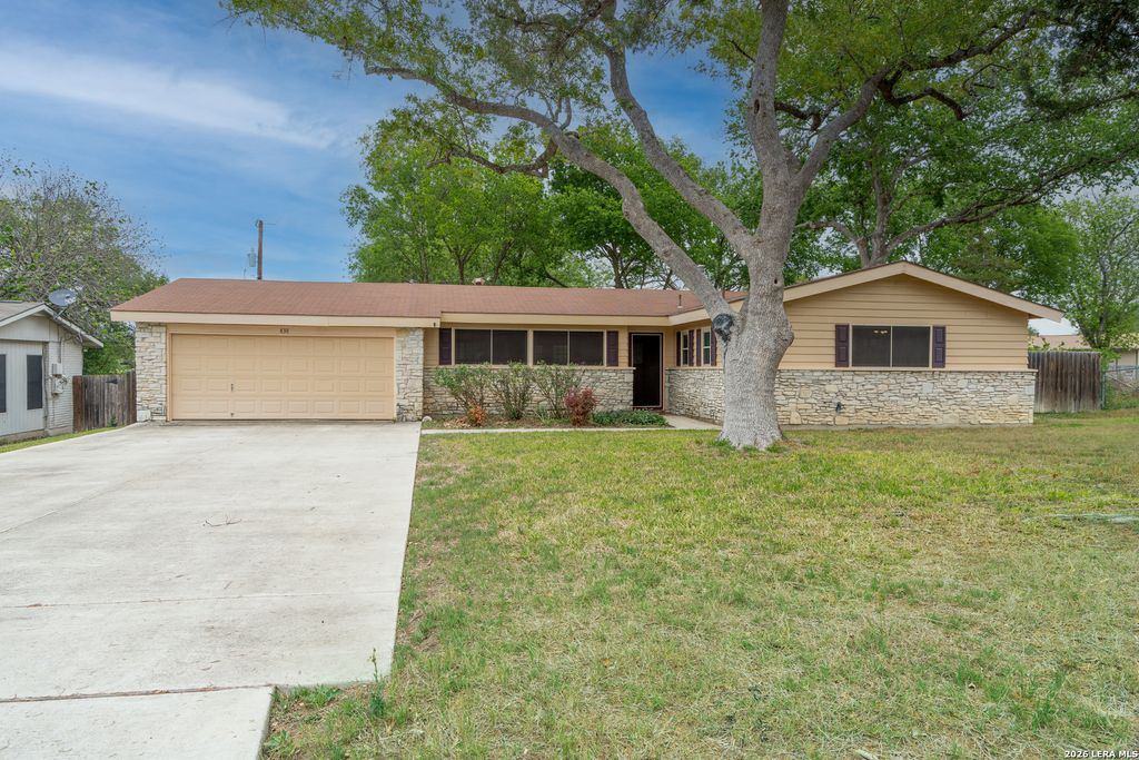 838 Boulder Drive, Universal City, TX 78148