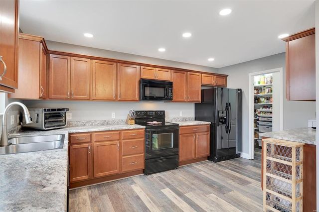1141 Gulfstream Way, Mascoutah, IL 62258