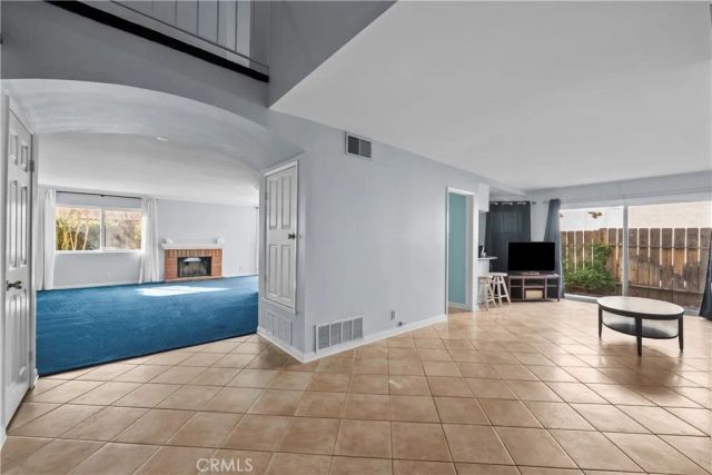 15716 Ada, Canyon Country, CA 91387