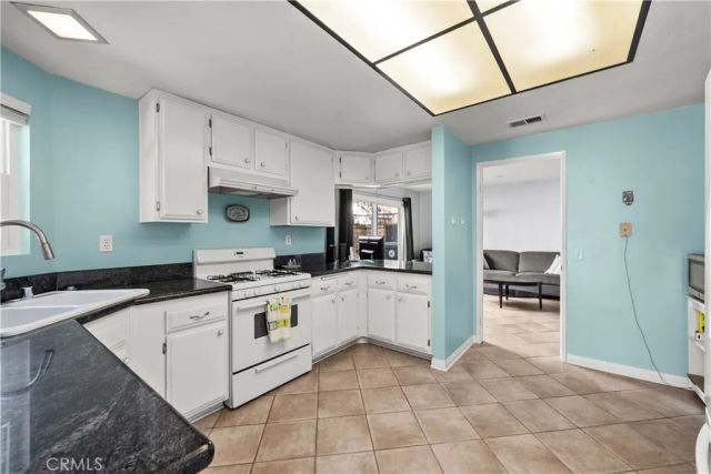 15716 Ada, Canyon Country, CA 91387