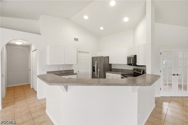 2600 SW 1st ST, Cape Coral, FL 33991