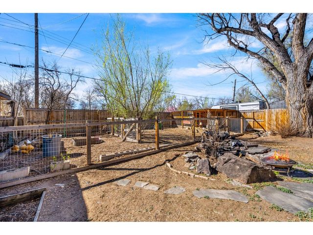 132 E 22nd St, Loveland, CO 80538